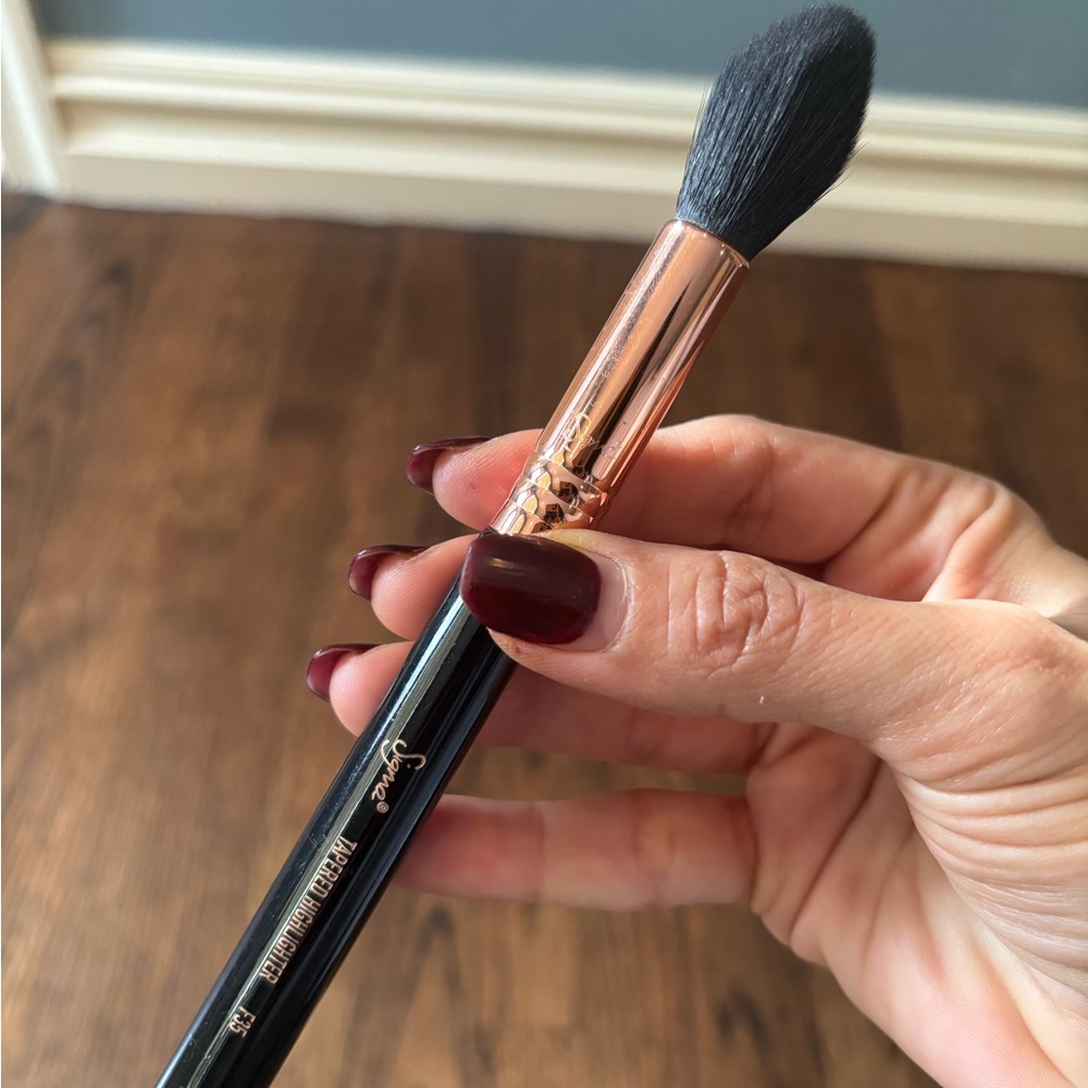 Sigma Beauty F35 Tapered Highlighter Brush